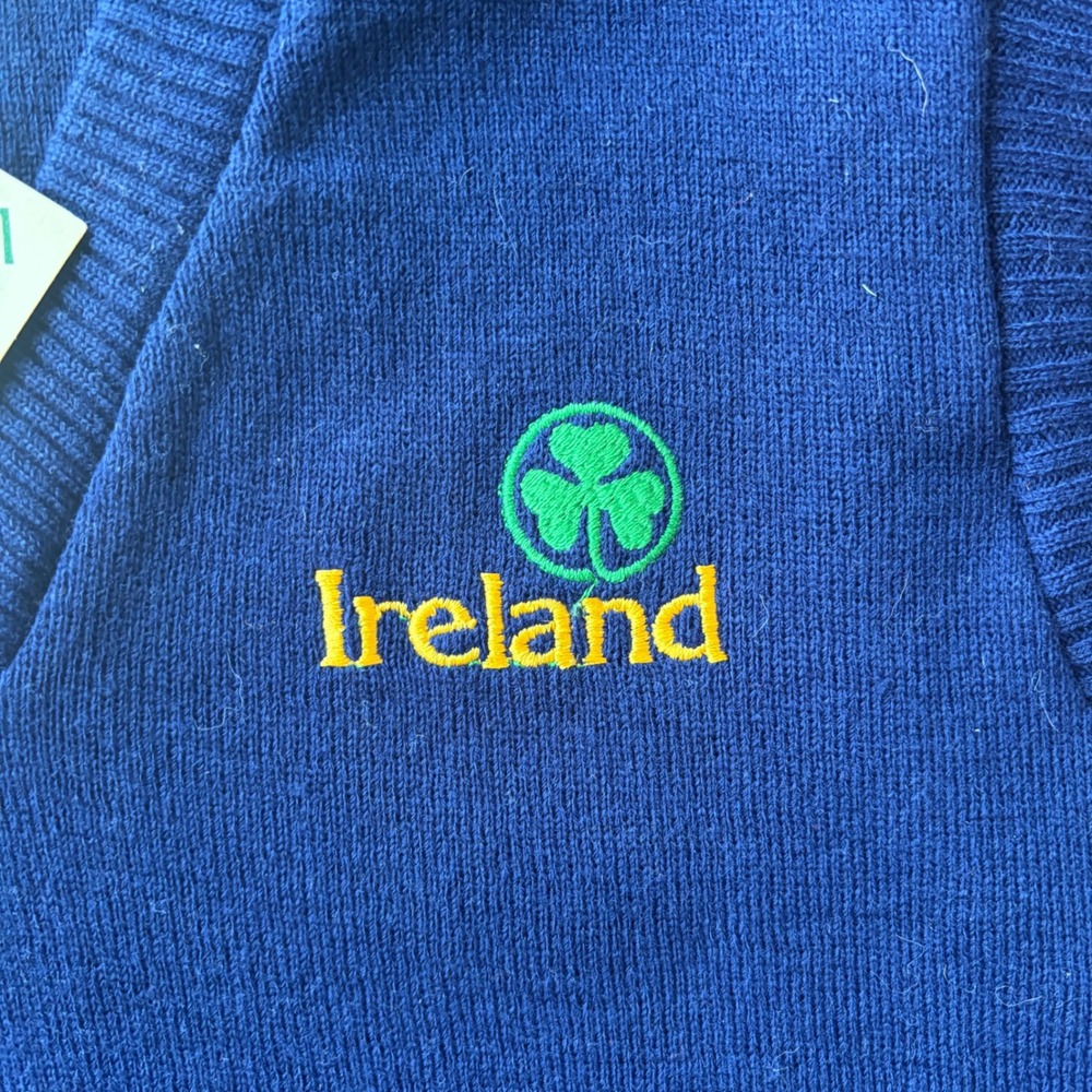 Traditional Craft Ireland Mens Navy Blue V-Neck Shamrock Sweater Vest‎ XL NWT - Picture 2 of 7